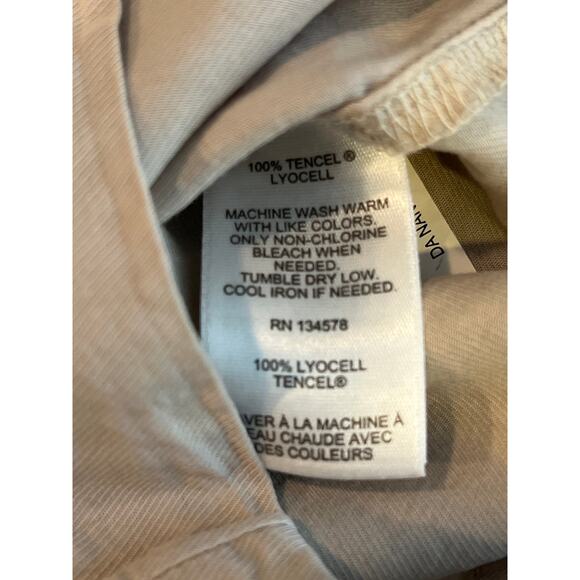 Vineyard Vines Tan Pull On Pleated Front Chino Shorts XS - Picture 5 of 7